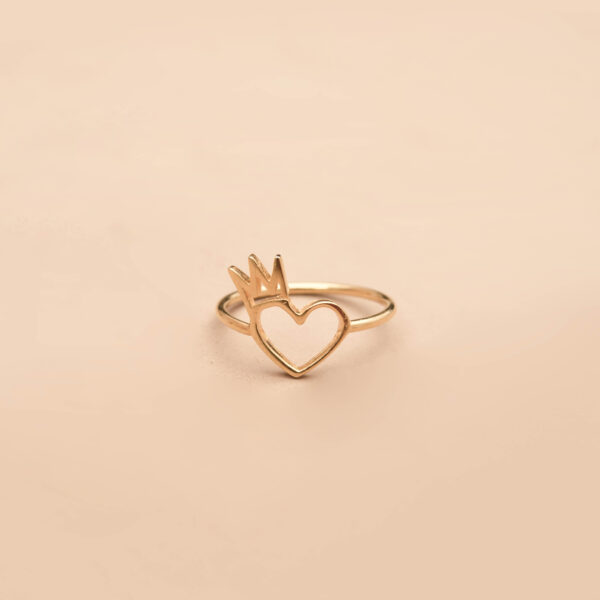 Queen of Heart Ring